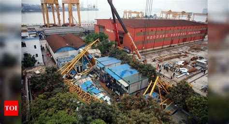 A crane has collapsed at a China bridge construction project, killing 6 people