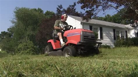 A cut above the rest: Volunteers in Burlington mow lawns free of charge for those in need