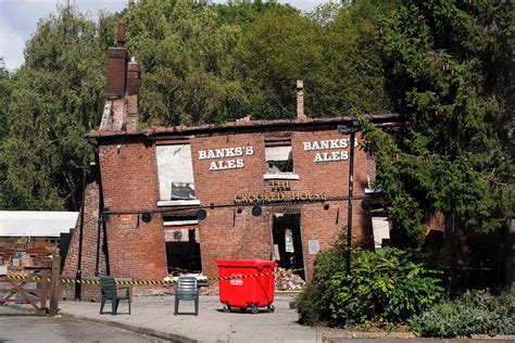 A fire at one of Britain’s quirkiest pubs that was later demolished is being treated as arson