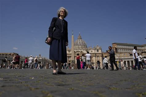 A high-profile French nun sparks hope for Catholic women. Can she bring change?