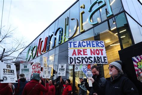 A month later, Columbia College adjunct professors still on strike, impacting students