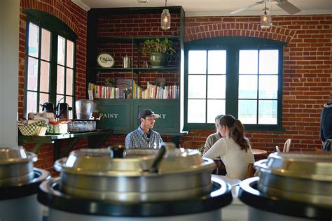 A pay-what-you-can café in North Carolina is thriving