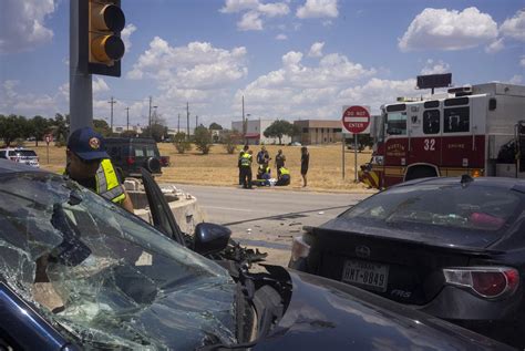 A public health response helped reduce fatal car wrecks in Texas. Can it do the same for gun deaths?