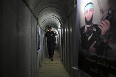 A spiderweb of Hamas tunnels in Gaza Strip raises risks for an Israeli ground offensive
