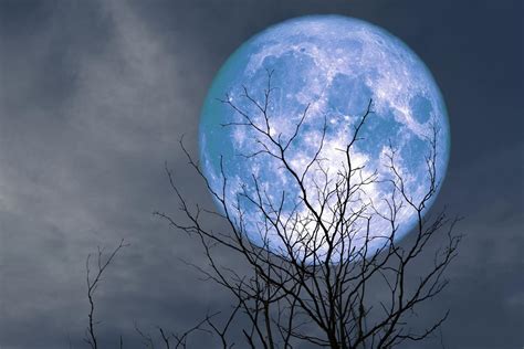 A super sky show Wednesday night: How to catch the ‘full super blue moon’