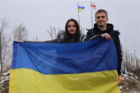 A teenager taken from occupied Mariupol to Russia will return to Ukraine, officials say