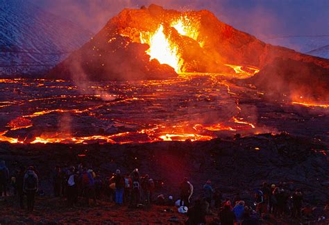 A volcano erupts in southwestern Iceland and spews magma in a spectacular show of Earth’s power