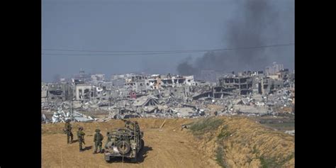 A weekend of combat in Gaza kills more than a dozen Israeli soldiers, a sign of Hamas’ entrenchment