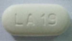 "A19 White and Oval" Pill Images. The following drug pill images match your search criteria. Search Results; Search Again; Results 1 - 6 of 6 for "A19 White and Oval" A19 Hydroxychloroquine Sulfate Strength 200 mg Imprint A19 Color White Shape Capsule-shape View details. LU A19 Atorvastatin Calcium Strength 80 mg Imprint LU A19 Color. 