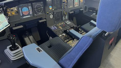 A320 full home cockpit. .  <a href=https://helpme.approad.hu/assets/images/y5uc5vo/i...