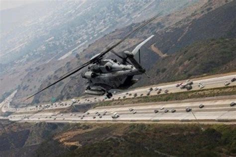 ABD''de içinde 5 askerin olduğu helikopter kayboldu