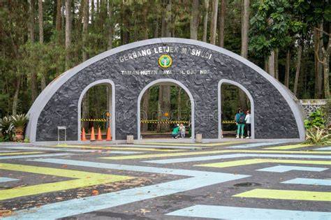 ABOUT Ir.H.Djuanda Grand Forest Park - raincitystudios.com