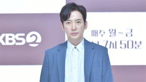 Actor Lee Sang-bo Dies Amid Police Investigation - 조선일보 - raincitystudios.com