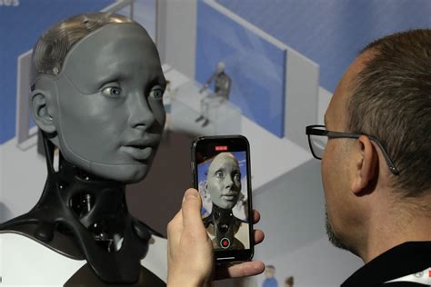 AI-powered humanoid works the crowd at tech show