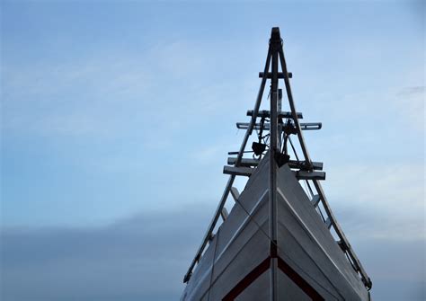 All Aboard the Pinisi - Instant Karma Mag - wintechmobiles.com