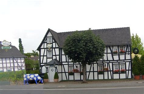 AM BERGERHOF, Troisdorf - Restaurant Reviews, Phone Number