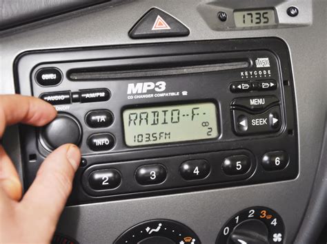 AM radios in new vehicles at risk?