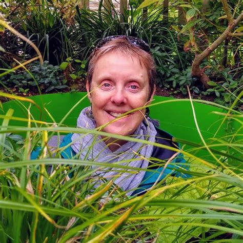 Amanda Randall Design - Abstract Stone Sculptures - muktibox.com