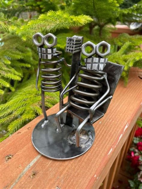 Amazing DIY Scrap Metal Art Craft Sculptures - muktibox.com