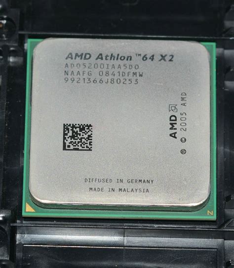 AMD Athlon 64 X2 5200+ 2.7GHz 2x512KB Socket AM2 Dual-Core CPU. 