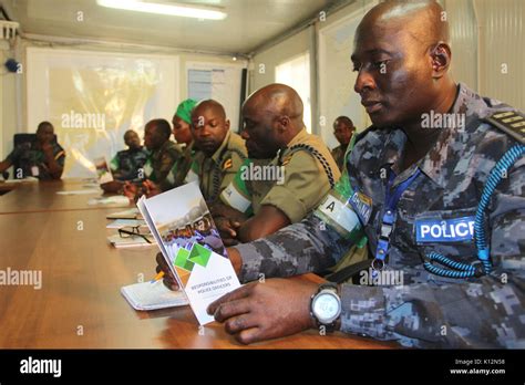 AMISOM to Deploy Police Officers to Adaado and Jowhar
