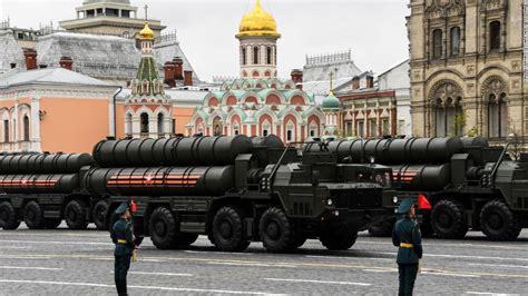 ANÁLISIS | Con el plan de armas nucleares tácticas en Belarús, Putin opta por asustas al mundo para distraerlo de sus problemas