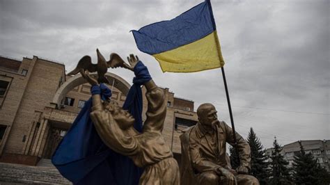 ANÁLISIS | Las esperanzas de victoria de Ucrania se desvanecen ante el menguante apoyo occidental y la implacable maquinaria bélica de Putin