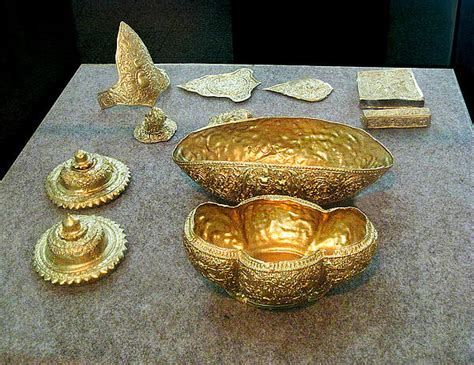 Ancient Gold of the Philippines - wintechmobiles.com