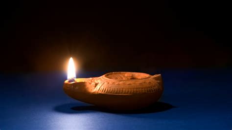 Ancient Lamps - Introduction - Romulus2 - wintechmobiles.com