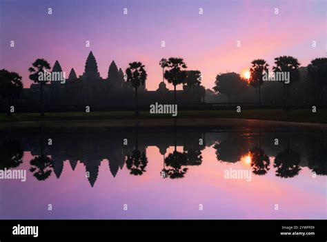 Angkor Wat Sunrise Reflection Cambodia Temple Complex - wintechmobiles.com