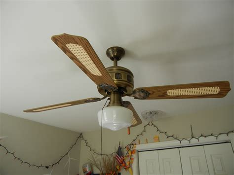Antique Ceiling Fans: Secrets to Restoration & Valuation Revealed! - muktibox.com