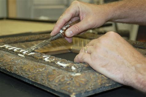 Antique frame restoration - Artcase Restorations - muktibox.com