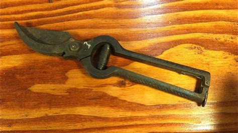 Antique Garden Shears Restoration - muktibox.com