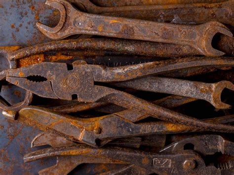 Antique Old Rusty Tool Restoration - muktibox.com