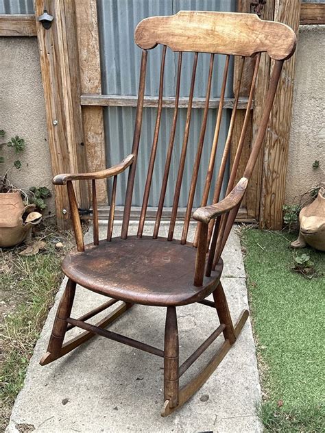 Antique Rocking Chair - 343 For Sale on 1stDibs - muktibox.com