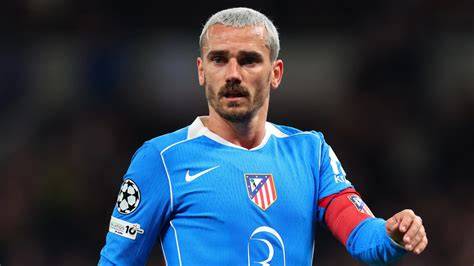 Antoine Griezmann jets in to complete medical ahead of ... - talkSPORT - raincitystudios.com