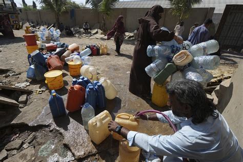 AP PHOTOS: World’s water in focus as clean supplies squeezed