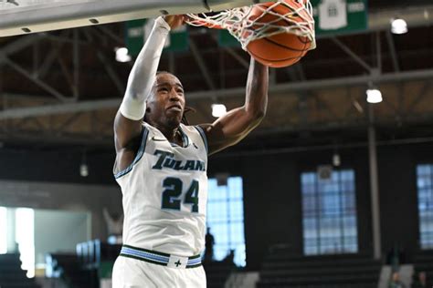 AP player of the week: Tulane’s Kevin Cross has consecutive 20-point triple-doubles