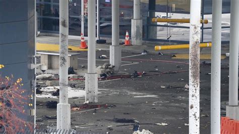 AP source: 2 people in vehicle that exploded at NY/Canada border crossing declared dead at scene