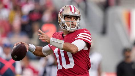 AP source: Jimmy Garoppolo, Raiders agree to 3-year deal