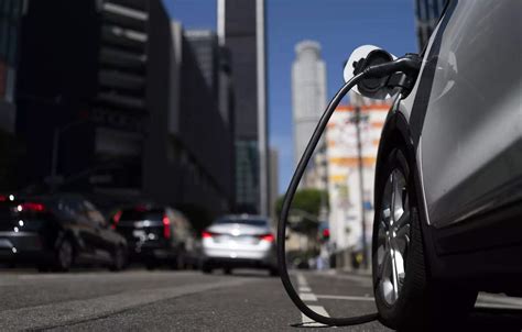 AP sources: EPA car rule to push huge increase in EV sales