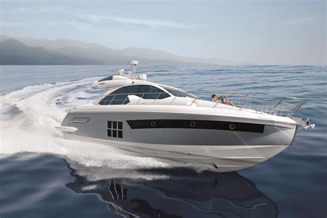 APPAREL - Azimut Yachts