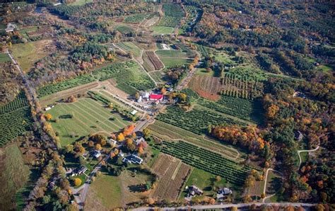 Applecrest Farm Orchards | Largest Apple Orchard in NH - raincitystudios.com