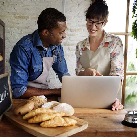 Applying Glazes - Kiln Arts - muktibox.com