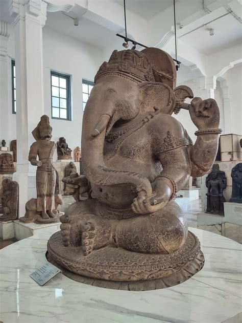 Arca Ganesa - Wisata Karangkates - muktibox.com