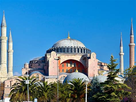 Architecture of Hagia Sophia: How Hagia Sophia Merges Classical and ... - wintechmobiles.com