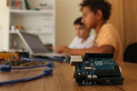 ARDUINO DERS-1 DEVRE OKULU. 