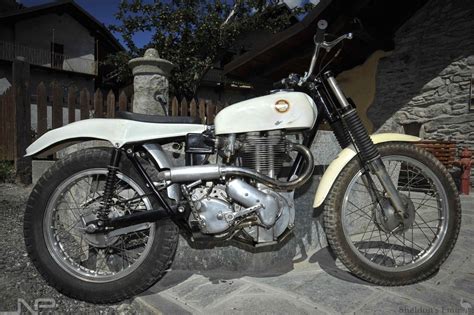 Ariel HT5 trials motorcycle restoration project. 497cc Frame... - muktibox.com