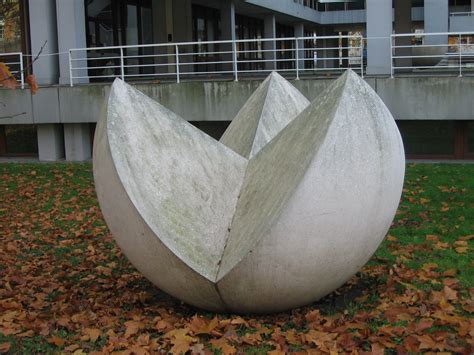 Art Concrete: How to Work with Concrete or Cement - Makers Gallery - muktibox.com