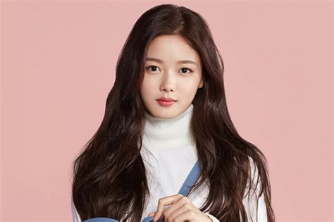 ARTIS CANTIK KOREA SMA ML & bocoran milf Korea gaya modern akting memukau plus ventilasi optimal terhipnotis sama auranya konflik emosional image 1